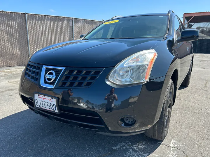 BLACK, 2010 NISSAN ROGUE Image 10