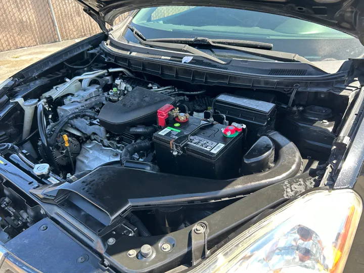 BLACK, 2010 NISSAN ROGUE Image 37