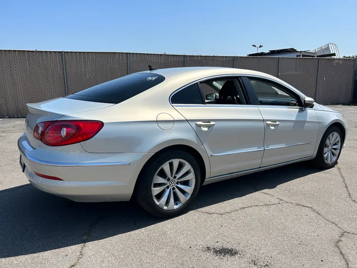 SILVER, 2010 VOLKSWAGEN CC Image 4