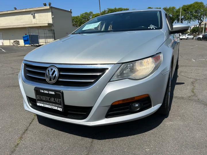 SILVER, 2010 VOLKSWAGEN CC Image 11