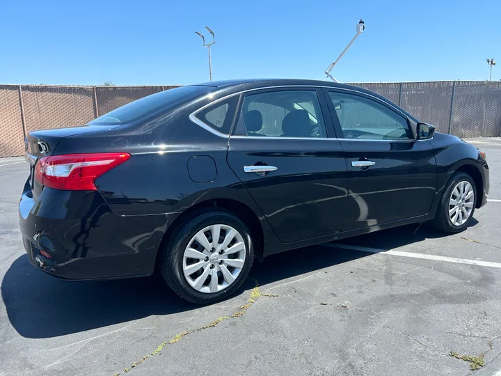 BLACK, 2019 NISSAN SENTRA Image 4