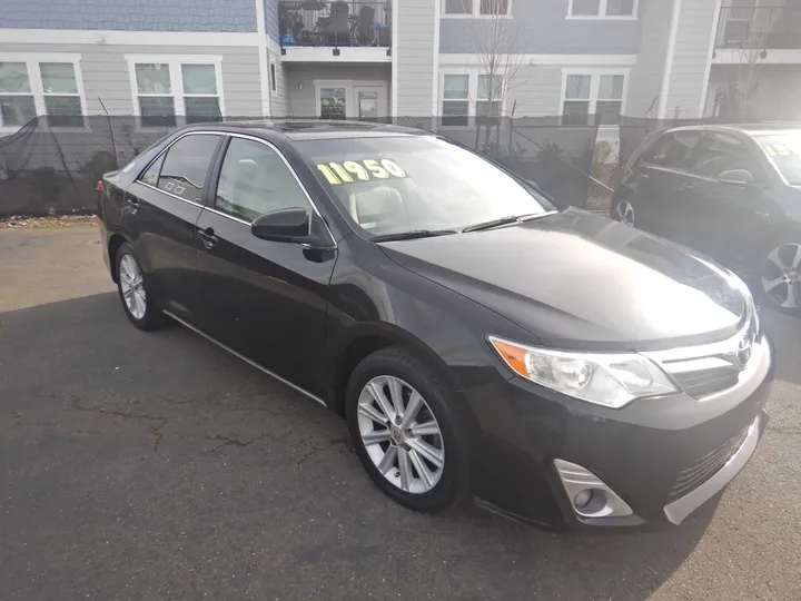 BLACK, 2012 TOYOTA CAMRY Image 7