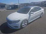 WHITE, 2019 VOLKSWAGEN JETTA Thumnail Image 3