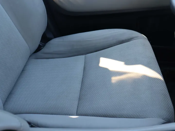 2016 HONDA HR-V Image 22