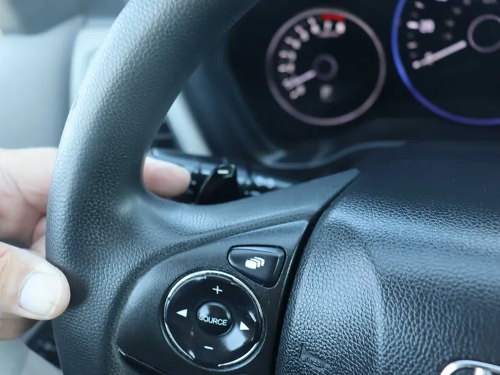 2016 HONDA HR-V Image 51