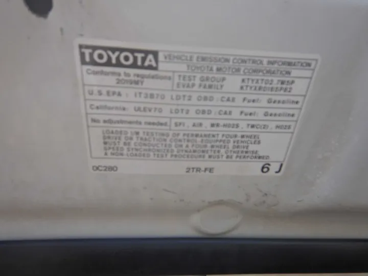 WHITE, 2019 TOYOTA TACOMA ACCESS CAB Image 35