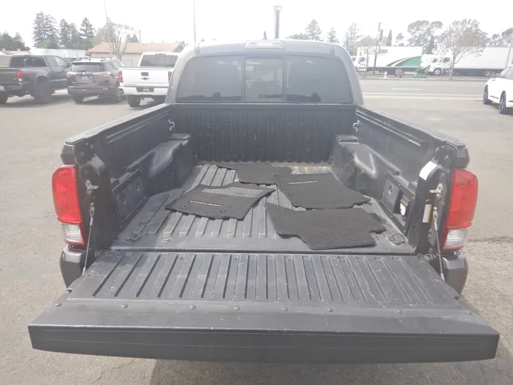 2016 TOYOTA TACOMA DOUBLE CAB Image 5