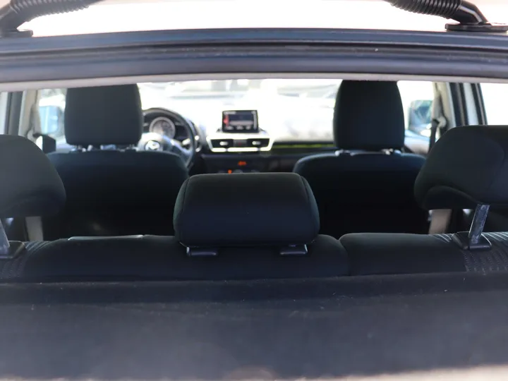 2015 MAZDA MAZDA3 Image 20