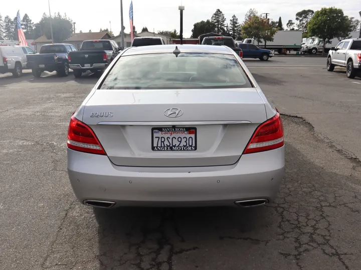 2016 HYUNDAI EQUUS Image 4