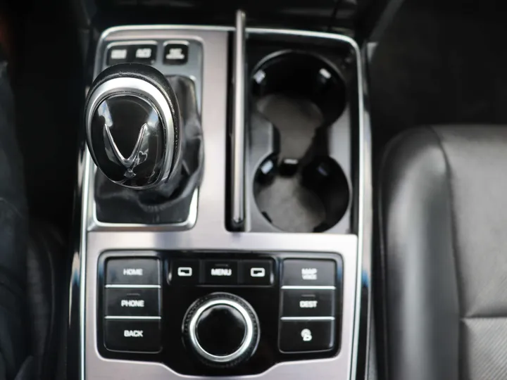 2016 HYUNDAI EQUUS Image 61