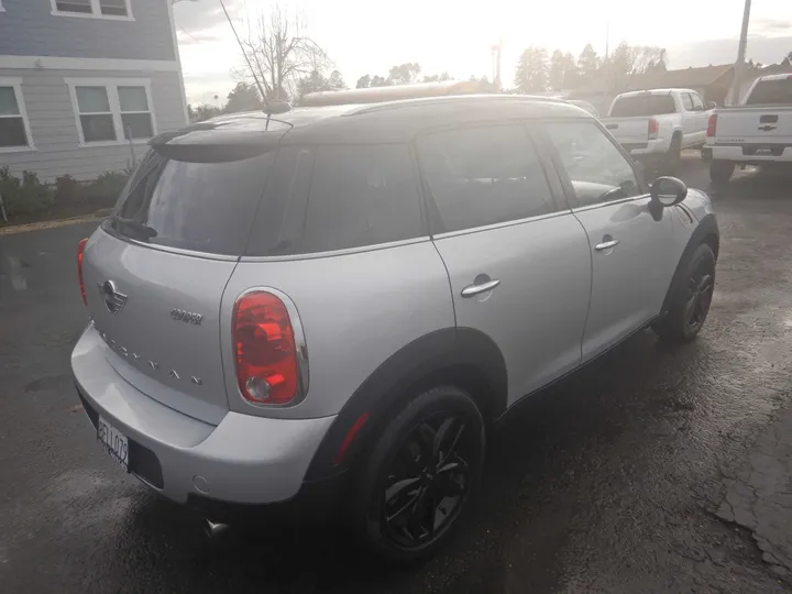 SILVER, 2013 MINI COUNTRYMAN Image 5