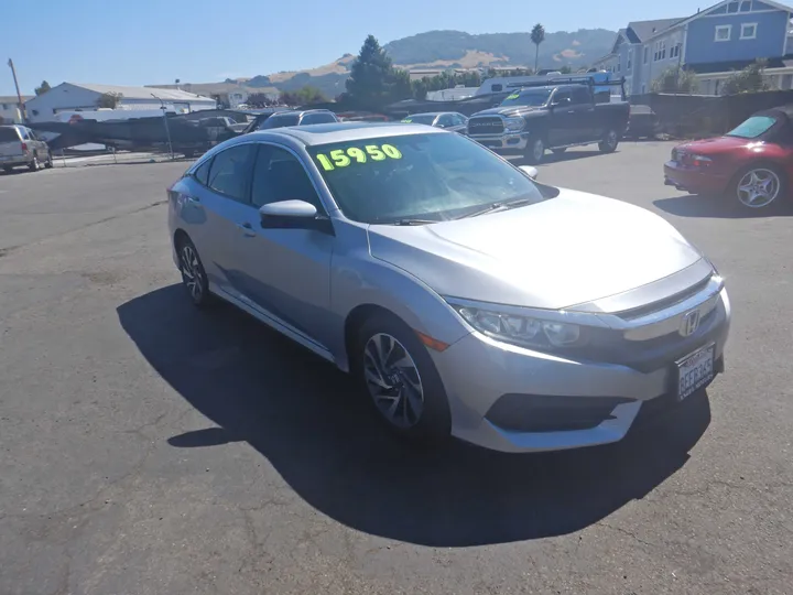 2018 HONDA CIVIC Image 7