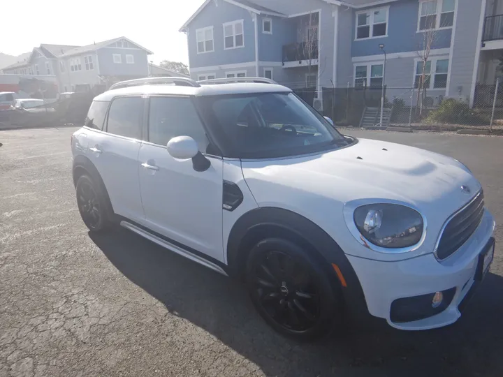 2018 MINI COUNTRYMAN Image 7