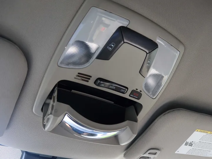 2019 TOYOTA SIENNA Image 58