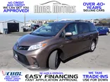 2019 TOYOTA SIENNA Thumnail Image 1