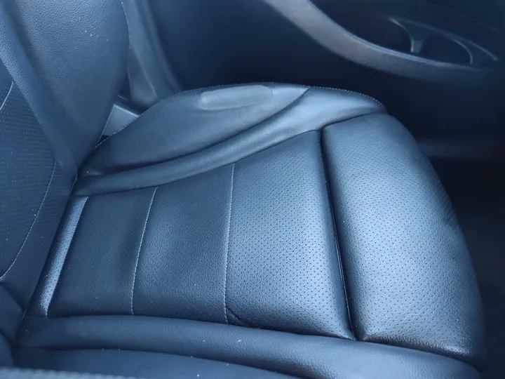 2018 MERCEDES-BENZ GLC Image 24