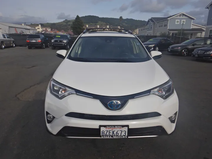 2018 TOYOTA RAV4 HYBRID Image 2