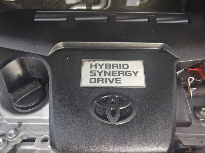 2018 TOYOTA RAV4 HYBRID Image 54