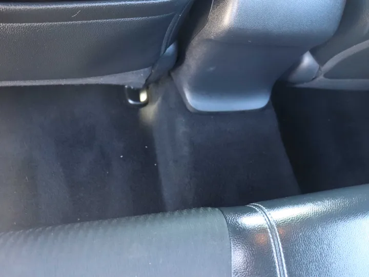 2016 HONDA ACCORD Image 16