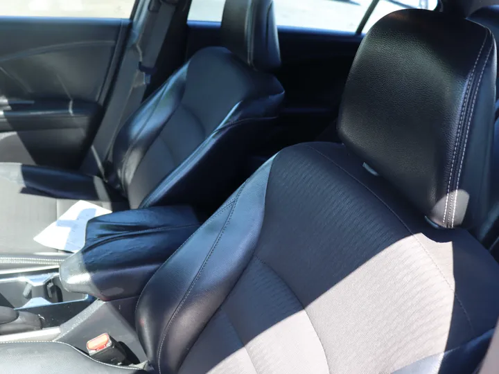 2016 HONDA ACCORD Image 18
