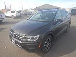 2020 VOLKSWAGEN TIGUAN Thumnail Image 4