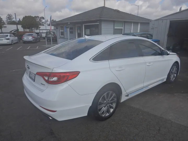 2015 HYUNDAI SONATA Image 5