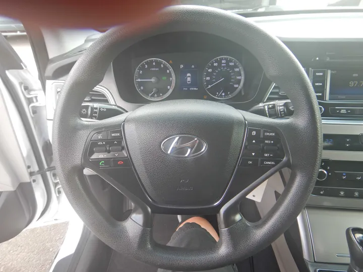 2015 HYUNDAI SONATA Image 30