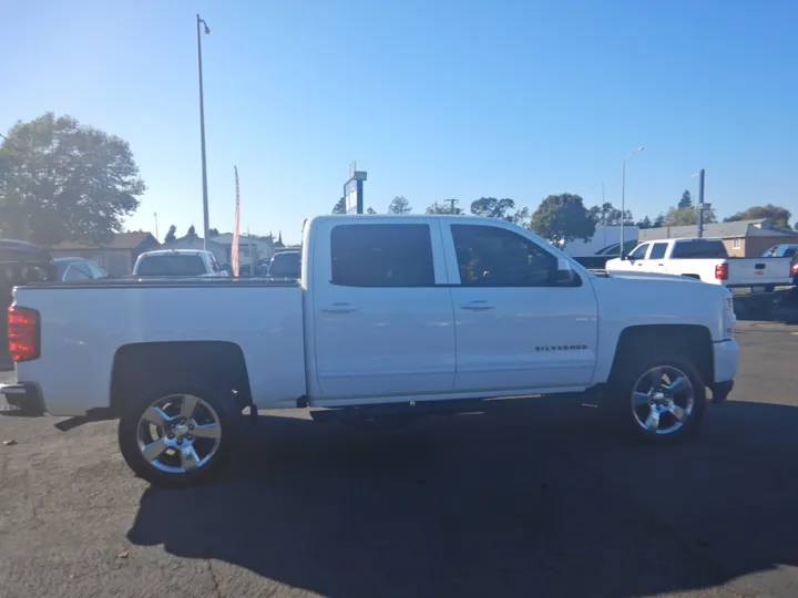 2017 CHEVROLET SILVERADO 1500 CREW CAB Image 6