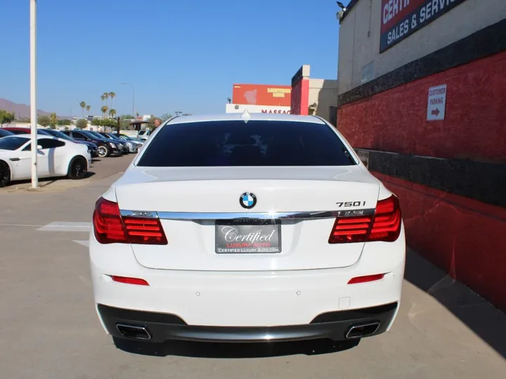 White, 2015 BMW 7 Series Image 4