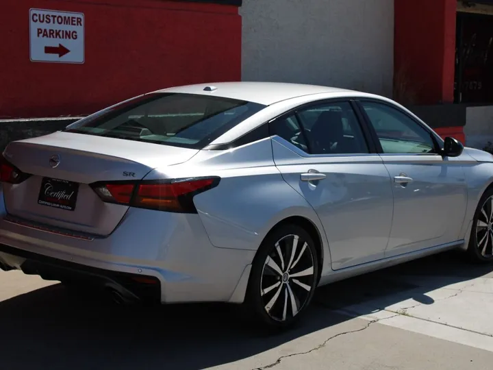 Silver, 2022 Nissan Altima Image 7