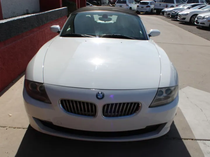 WHITE, 2007 BMW Z4 Image 14