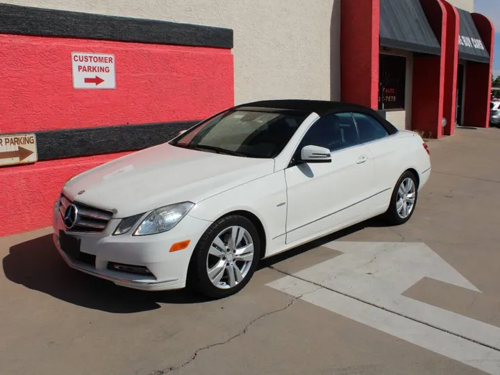 White, 2012 Mercedes-Benz E-Class Image 9