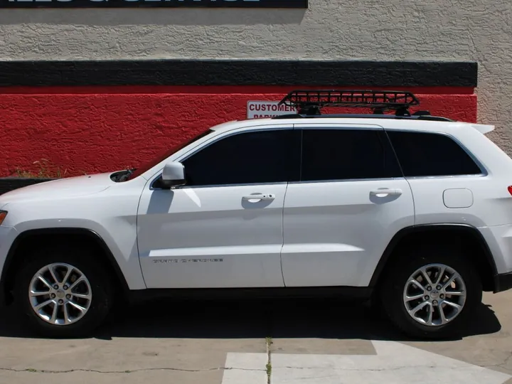 White, 2015 Jeep Grand Cherokee Image 2