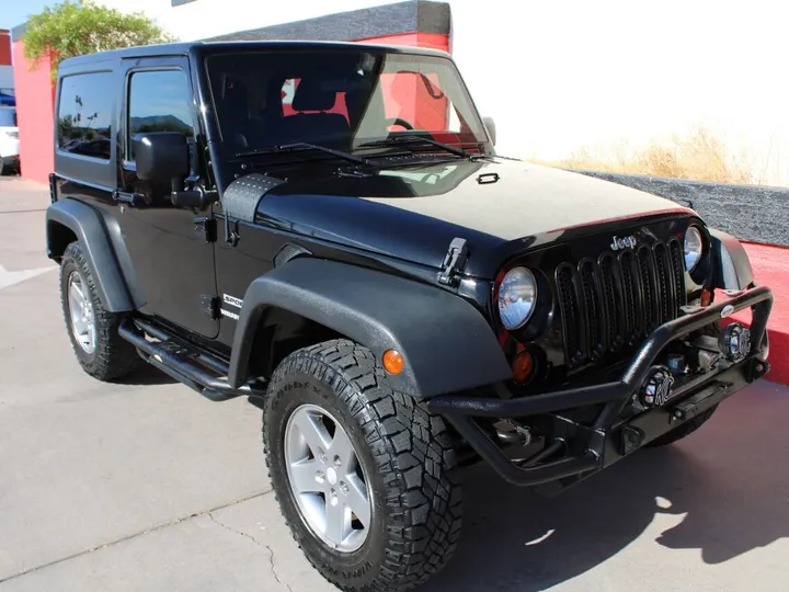 Black, 2012 Jeep Wrangler Image 5