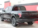 Black, 2021 Nissan Titan Thumnail Image 8