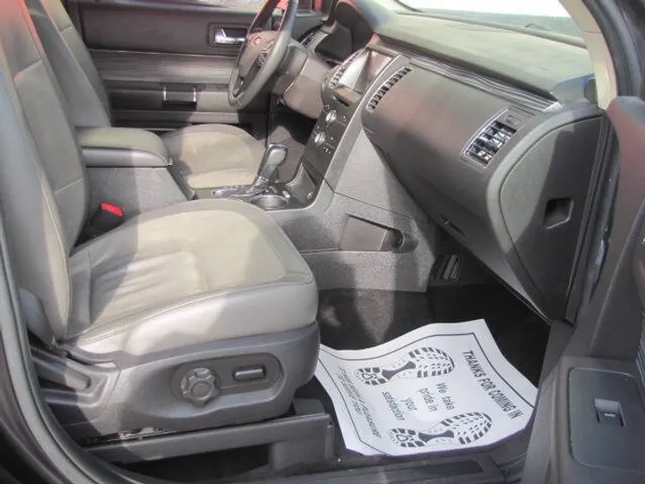 Black, 2019 Ford Flex Image 13