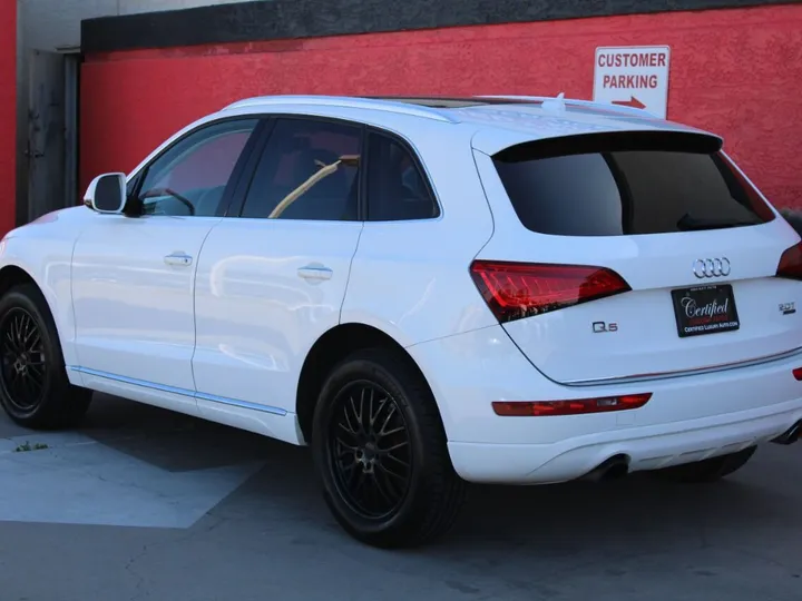 White, 2017 Audi Q5 Image 5