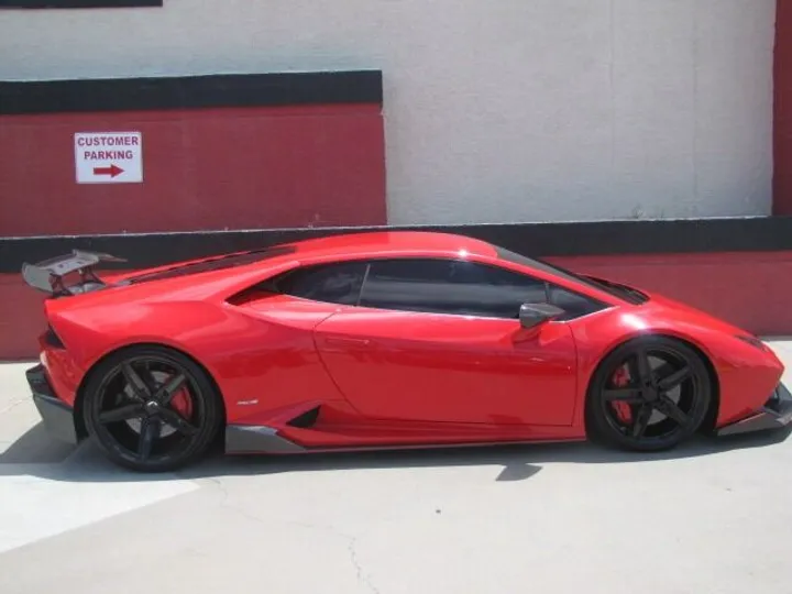 Red, 2015 Lamborghini Huracan Image 2