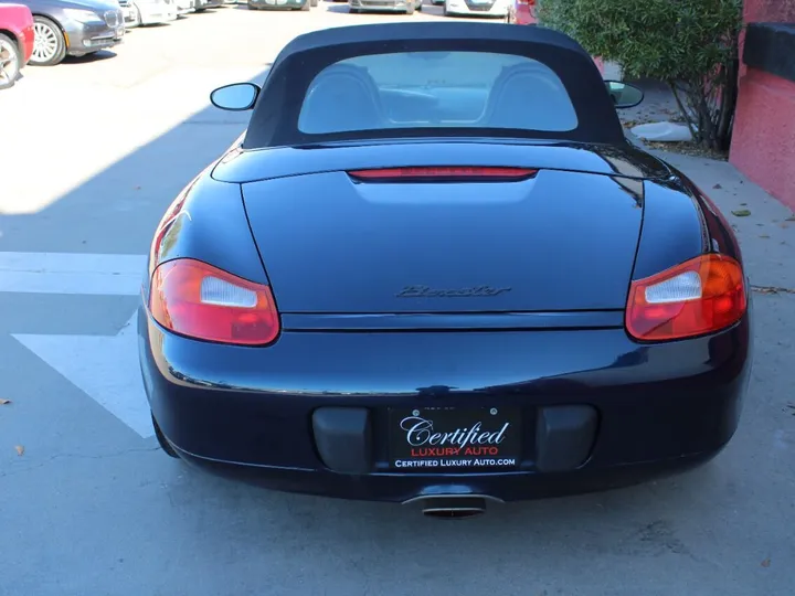 BLUE, 2000 Porsche Boxster Image 15