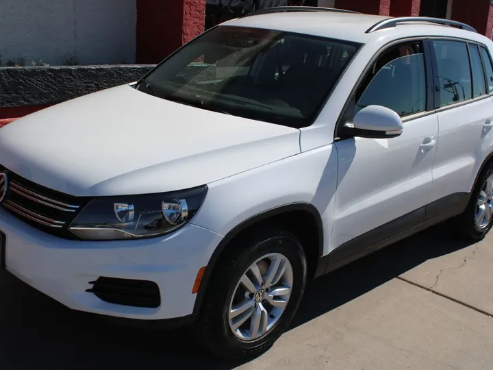 WHITE, 2015 Volkswagen Tiguan Image 6