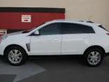 WHITE, 2015 Cadillac SRX Thumnail Image 2