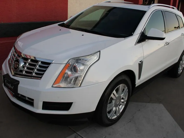 WHITE, 2015 Cadillac SRX Image 6