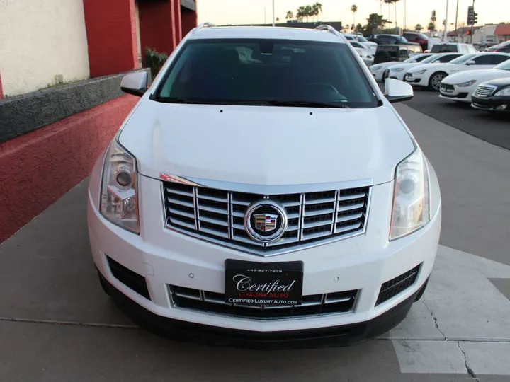 WHITE, 2015 Cadillac SRX Image 3