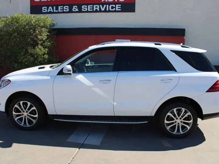 WHITE, 2016 Mercedes-Benz GLE Image 2