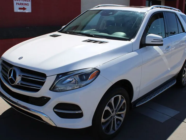 WHITE, 2016 Mercedes-Benz GLE Image 6