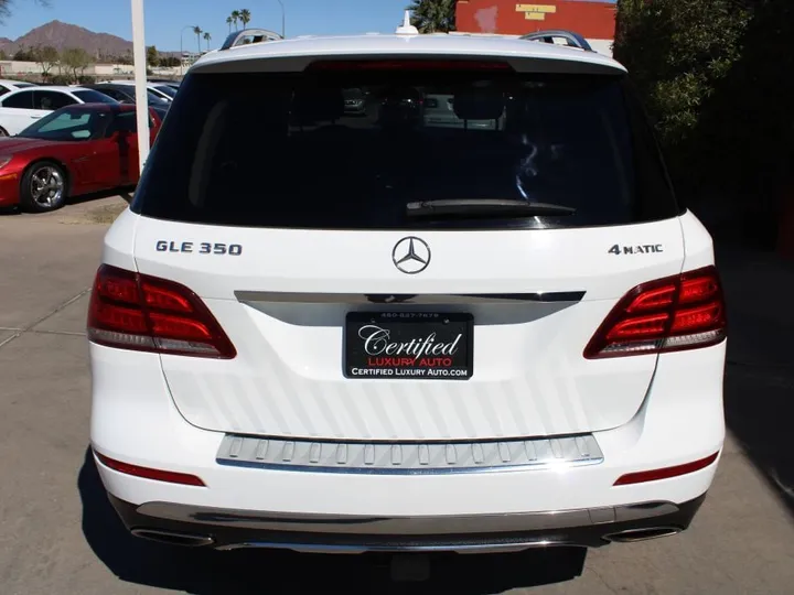 WHITE, 2016 Mercedes-Benz GLE Image 4