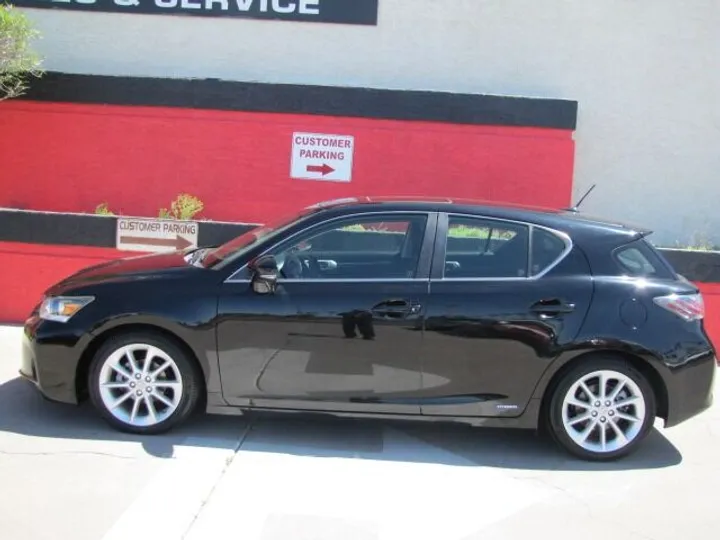 Black, 2013 Lexus CT 200h Image 2