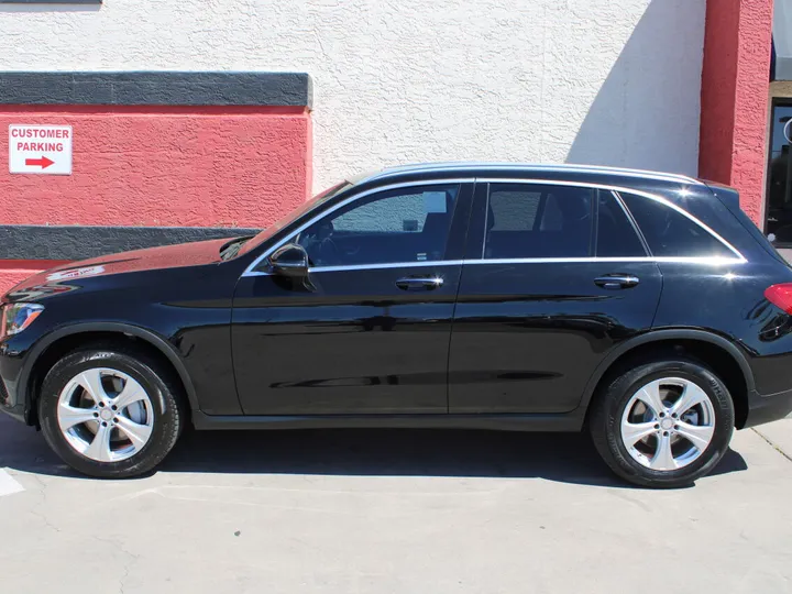 Black, 2016 Mercedes-Benz GLC Image 2