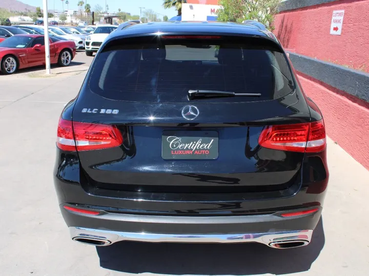 Black, 2016 Mercedes-Benz GLC Image 4