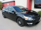 Black, 2015 Nissan Altima Thumnail Image 5